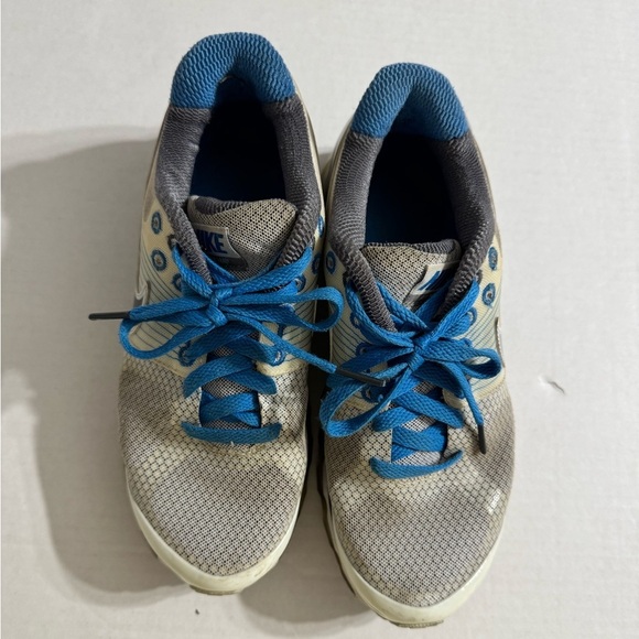 Nike Air Max Flywire White Blue Gray Running Shoe Women’s 6.5 - Picture 2 of 7